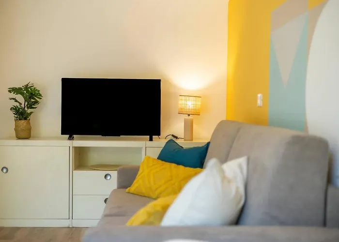 Stiloso Bilocale Terrace+parking Apartment *