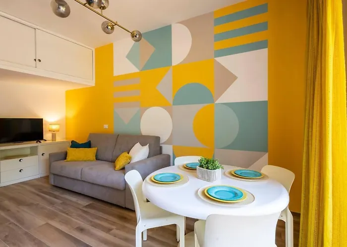 Stiloso Bilocale Terrace+parking Lägenhet