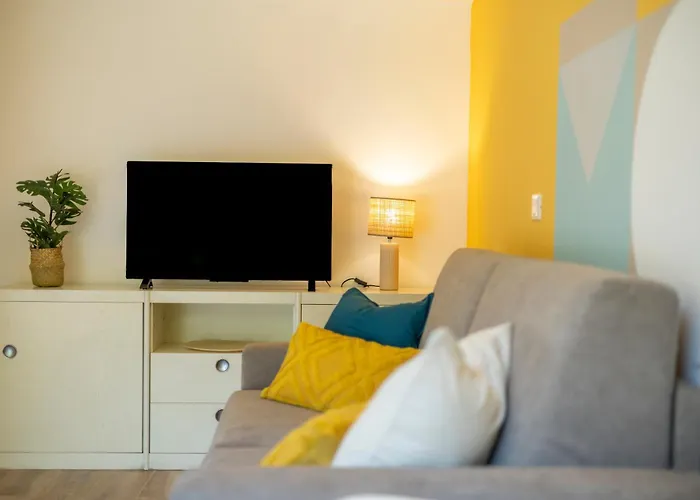 Stiloso Bilocale Terrace+parking Apartment